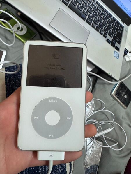 iPod classic ホワイト