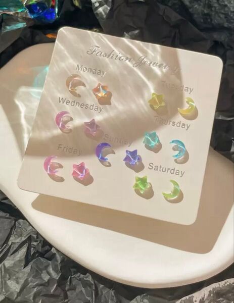 新品 ピアス 両耳 三日月 星 モチーフ ミニピアス カラフル 夏 クリア スター アクセサリー 月 パープル 紫 ミニ スモール