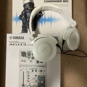 AG03、Lightning-USBカメラアダプタ、MPM-1000 condensermic、ヘッドフォン等