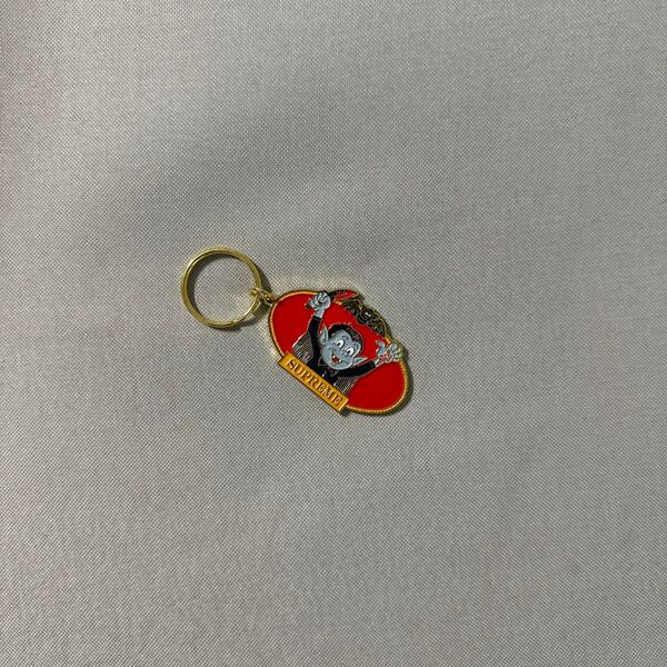 Supreme キーホルダー Vampire Boy Keychain