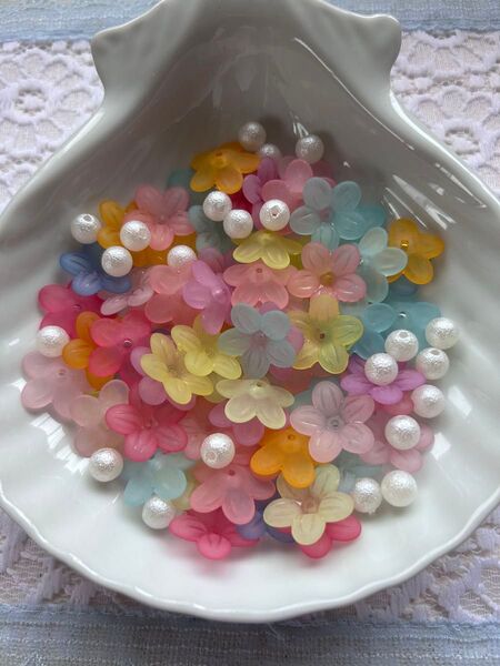 お花ビーズ フラワーアクリル 40グラム 花座