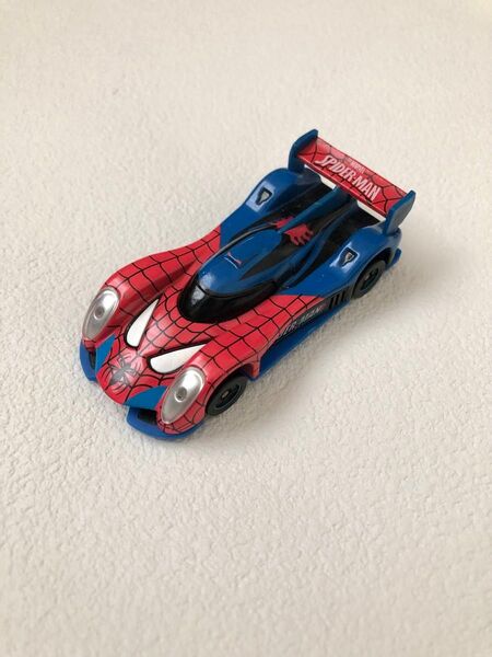 USJ限定 トミカ スパイダーマン MARVEL