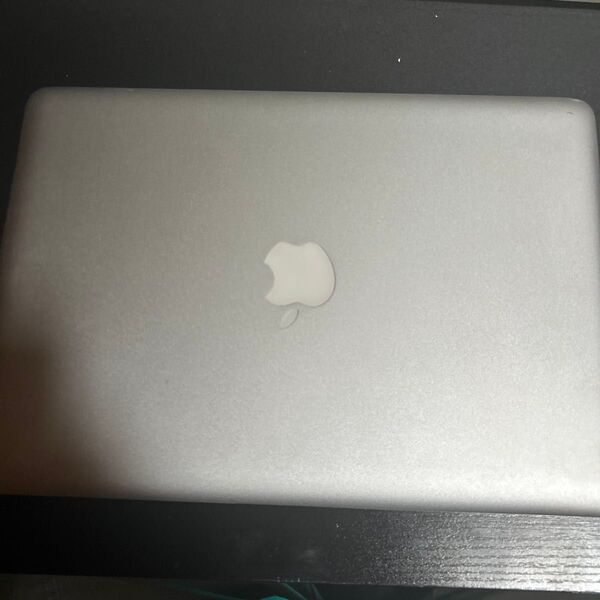 Apple MacBookAIR 13インチ ノートパソコン 2011?2013? 値下げ質問〇 ジャンク?
