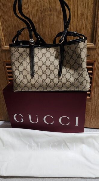 GUCCI GGエンブレム ミディアムトートバッグ 2WAYバッグ