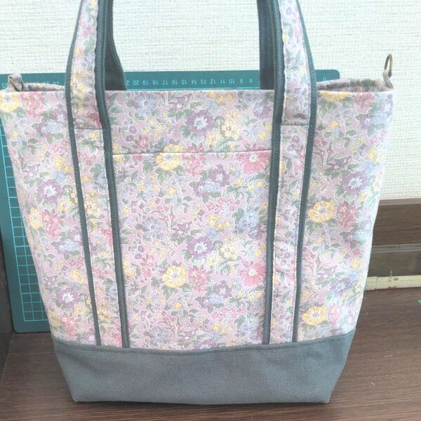 ハンドメイドトートバッグリバティクレアリッチ使用