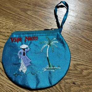 ベトナム 刺繍ポーチ 小物入れ 青 ブルー お土産