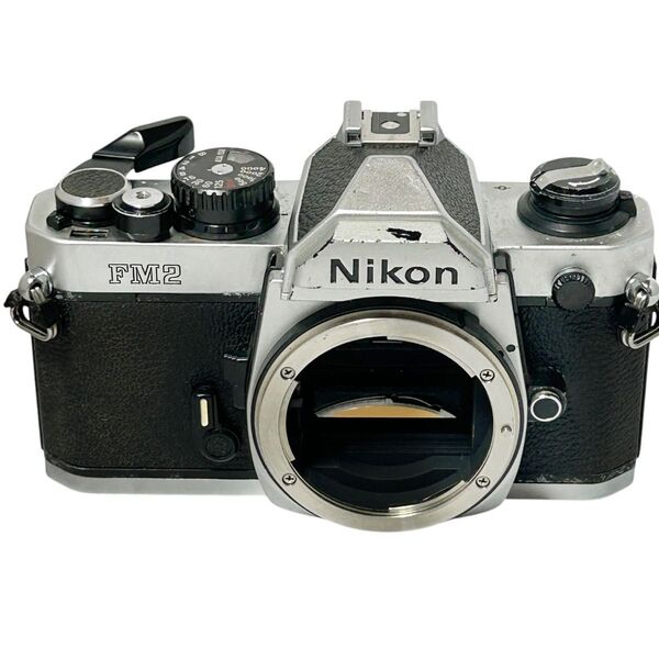 人気のフィルムカメラニコン NIKON New FM2 シルバー ボディ 動作品