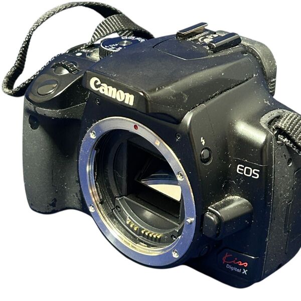 ジャンク品 動作不可 Canon キヤノン EOS Kiss X ボディのみ