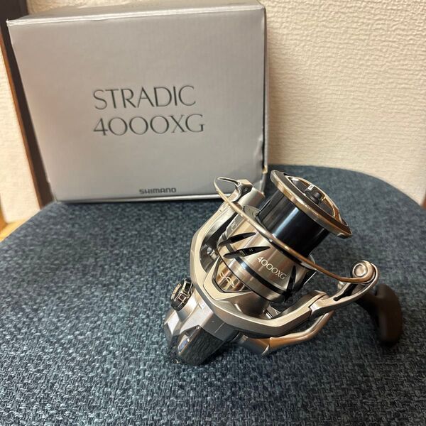 【最終値下げ】シマノ 23 ストラディック 4000XG スピニングリール