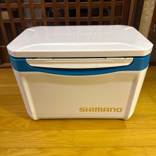 【一気に値下げ】シマノ クーラーボックス ホリデークール 26L