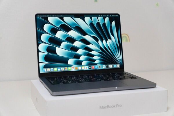 MacBook Pro M3 メモリ16/SSD1TB 14インチ【超美品】