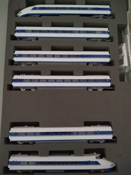 TOMIX Nゲージ JR 100系東海道・山陽新幹線 基本セット 98874 鉄道模型 電車