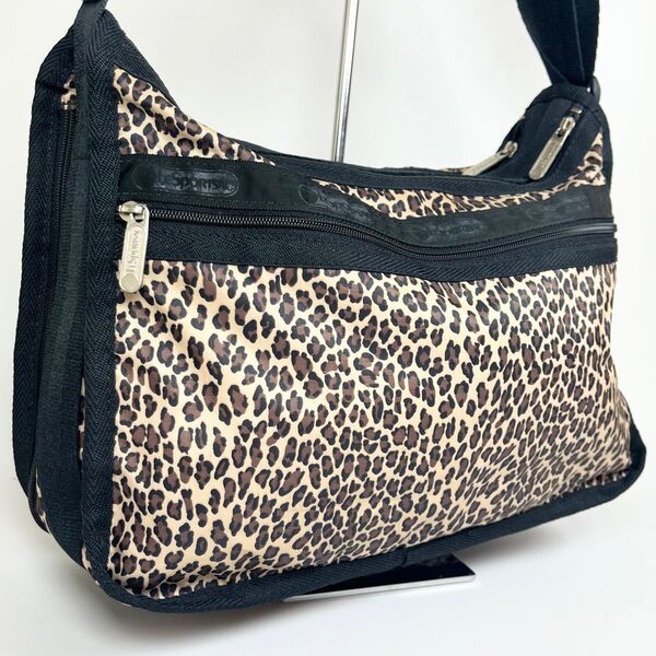 LeSportsac レスポートサック ショルダーバッグ ナイロン ヒョウ柄