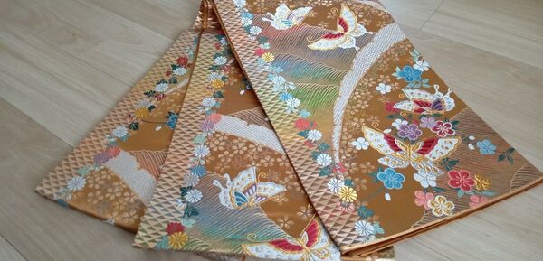 金糸 蝶柄 唐織 振袖帯 袋帯 ゴールド 派手 豪華 正絹 六通柄袋帯 バタフライ オーロラ