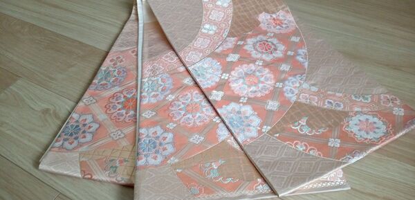 振袖帯 落款 ピンクゴールド 淡い色 六通柄袋帯 成人式 振袖 袋帯 パステル