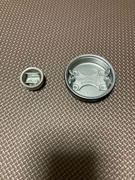 ドラム缶キャップ 大1小1個セット 【ほぼ新品】フタ 栓 蓋 プラグ パッキン付