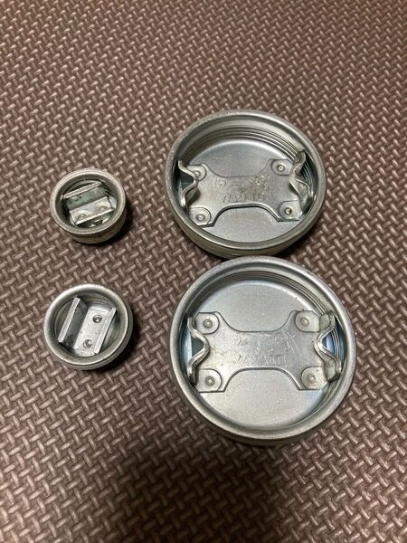 ドラム缶キャップ 大2小2個セット【ほぼ新品】フタ 栓 蓋 プラグ パッキン付