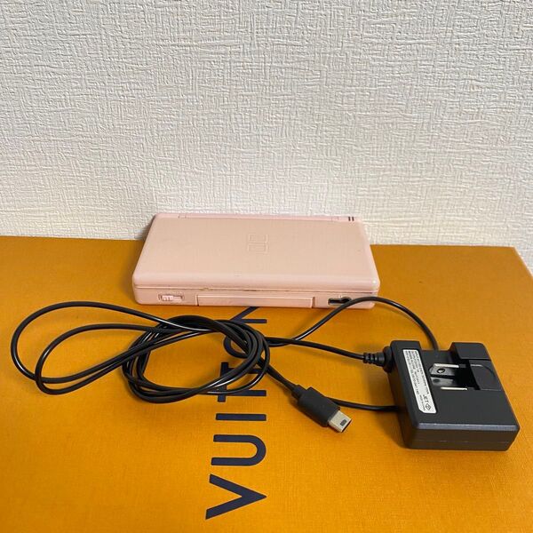 ニンテンドーDS Lite ピンク 本体