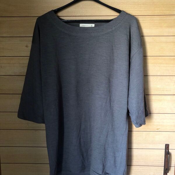 Human woman シンプル カットソー Tシャツ グレー バルーン袖