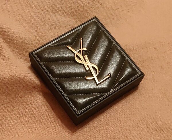 YSL イブサンローラン オールアワーズ ハイパープレストパウダー 3