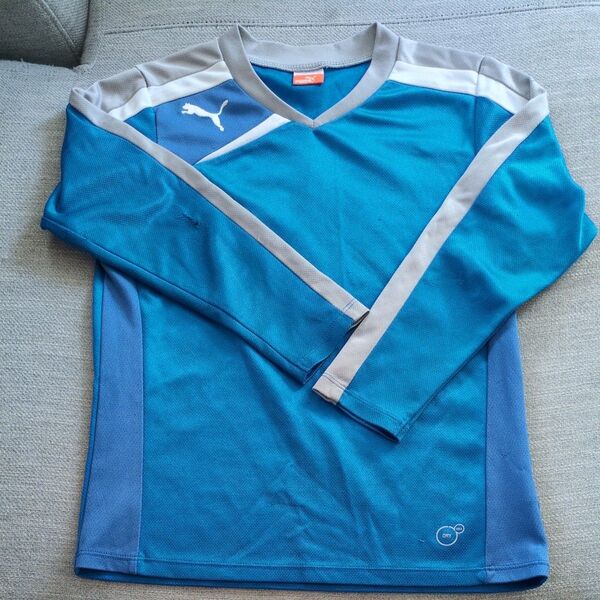 ☆★PUMA 長袖 Tシャツ サッカー フットサル 130★☆