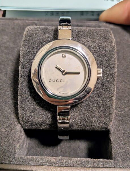 GUCCI レディース腕時計 バングルウォッチ/クォーツ(105)