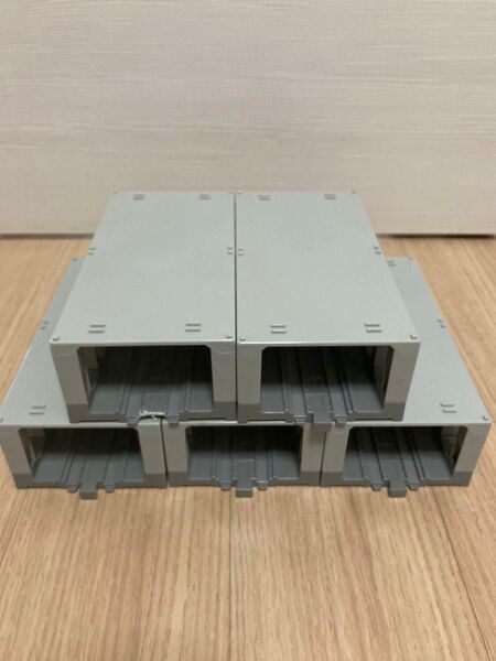 プラレール 地下直線レール×5 (※1個凸部に欠けあり)
