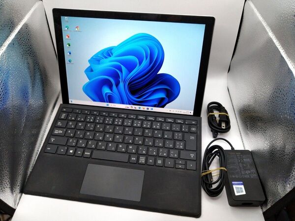 LTE+Windows11+office2019搭載 Surface Pro 5 タイプカバー・ACアダプター付き