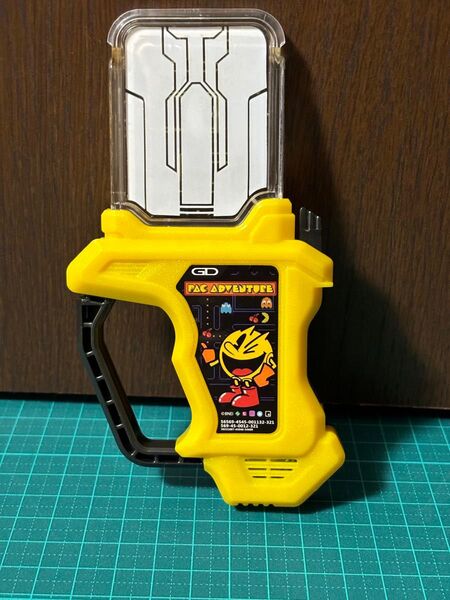 食玩ガシャット パックアドベンチャー 仮面ライダーエグゼイド パックマン