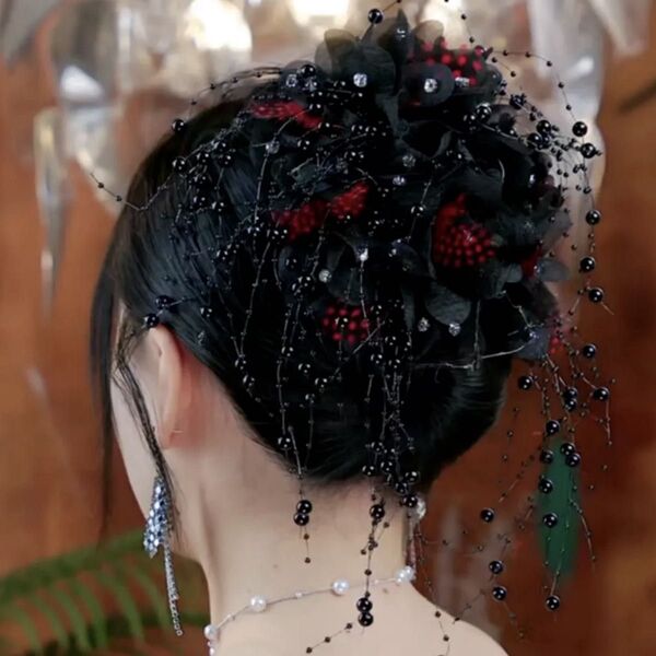 ヘアクリップ バレッタ ヘアアクセサリー 羽 エレガント 髪飾り 髪留め 上品