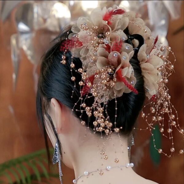 ヘアクリップ バレッタ ヘアアクセサリー 羽 エレガント 髪飾り 髪留め 上品