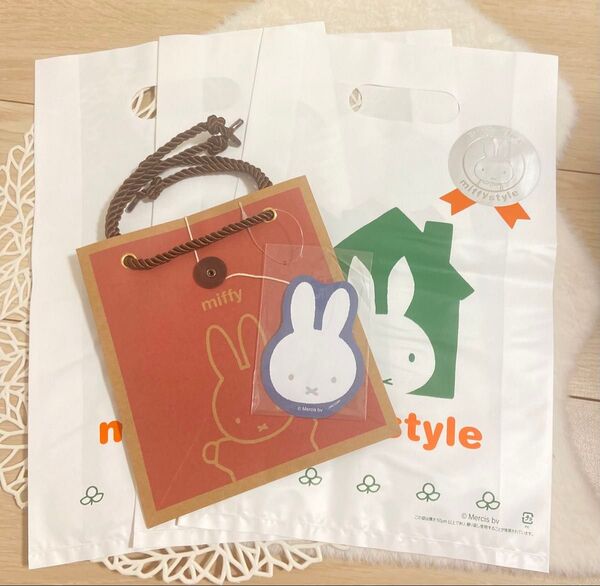【新品】miffy ミッフィー ショッパー ショップバッグ 紙袋 ギフト
