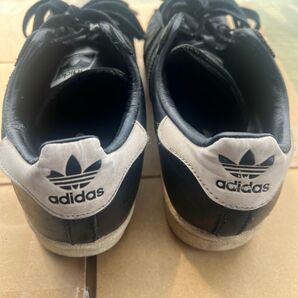 adidasオリジナル 23.5cm スニーカー adidas