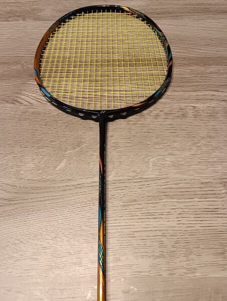 アストロクス88dプロ ASTROX88D pro バドミントンラケット