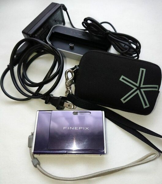 FINEPIX z3 デジタルカメラ 充電器 ケース ケーブルセット