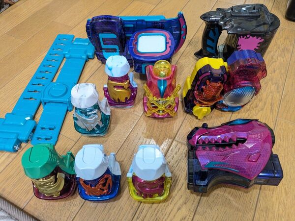 仮面ライダーリバイス DXリバイスドライバー バイスタンプ