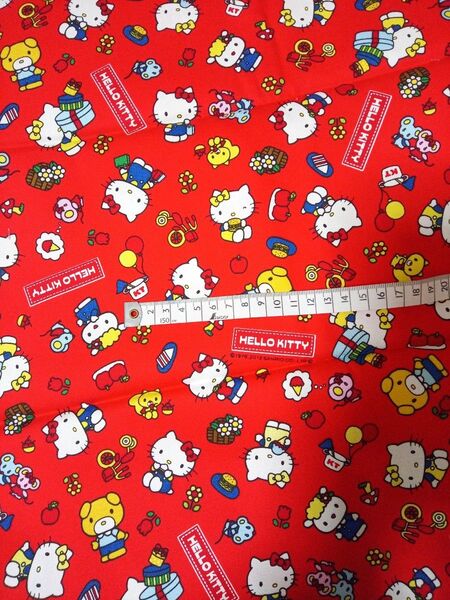 Sanrio サンリオ ハローキティ キティちゃん hellokitty 生地 布 昔の生地 約縦45cm×横110cm 赤色