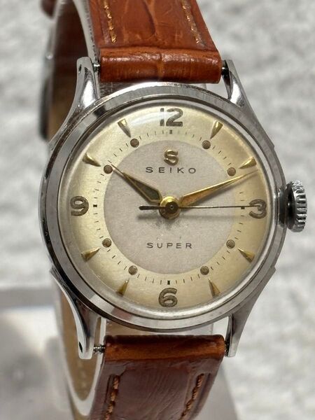 SEIKO セイコー スーパー 手巻き【11021】文字盤:シルバー系【動作状況:良好】レディースモデル