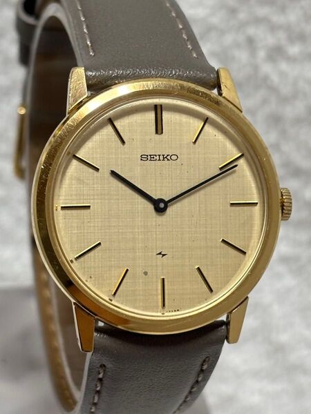 【美品】SEIKO セイコー シャリオ 手巻き【2220-0180】文字盤:ゴールド【動作状況:良好】メンズモデル