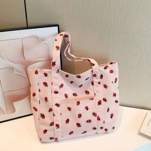 ◆トートバッグ 苺柄 ピンク ★かわいい イチゴ