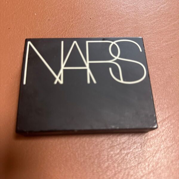 ライトリフレクティングセッティングパウダー NARS