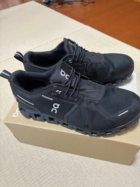 On クラウド5ウォータープルーフブラック黒28センチ美品