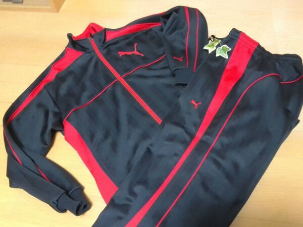 ◆状態のよい美品◆PUMA◆ プーマ ジャージ上下◆長袖ジャンパー 長ズボン◆サッカー 【150】練習着 刺繍名前あり 送料無料