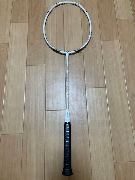 Yonex Voltric 70 E-tune バドミントンラケット3UG5