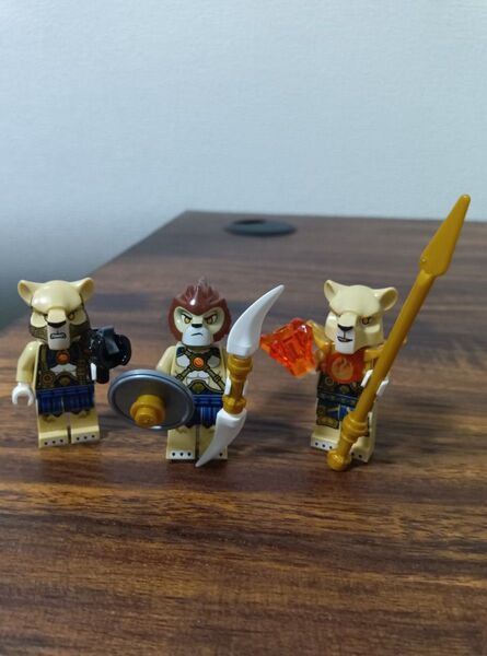 レゴ ミニフィギュア LEGO ミニフィグ チーマ トライブパック ライオン族