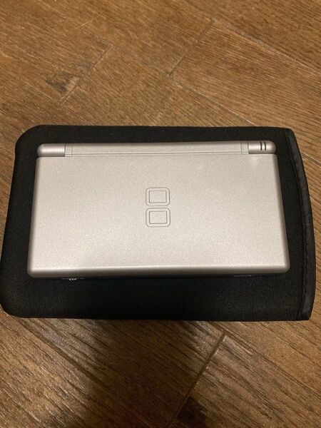 美品 ニンテンドーDS シルバー DSLite