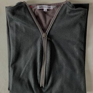 semanticdesign タカキュー ジップアップトップス M 光沢ブラック USED