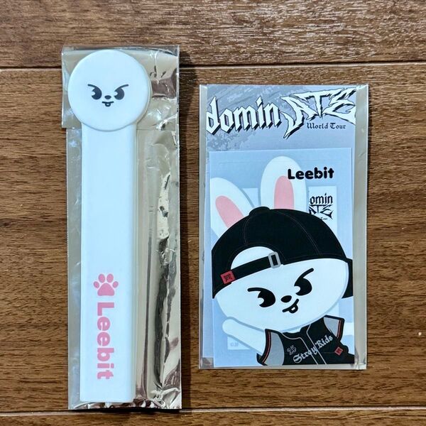 スキズ StrayKids うちわグリップ リノ リービット ICステッカー シャトルバス エコパ トレカ