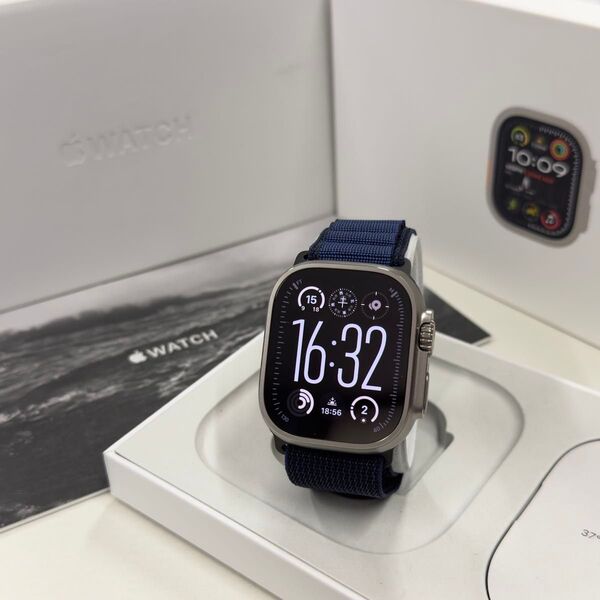 美品 ナチュラルチタニウム Apple Watch ultra2 Titanium 49mm アップルウォッチ ウルトラ2 859