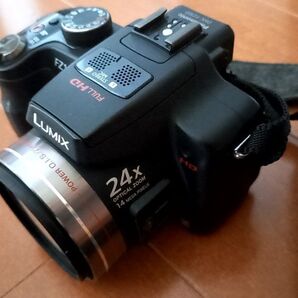Panasonic LUMIX DMC-FZ100